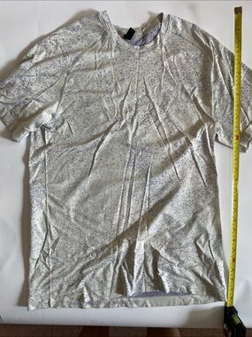 Lululemon metal vent Light Gray Speckled Men’s Performance T-Shirt